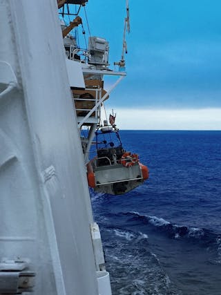 Rope A Boat Automatic Boat Loader, Bow Step, and Launch Alert