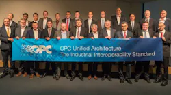 OPC-Gruppenfoto-zugeschnitten-20181127-OPCF-FLC-initial-group