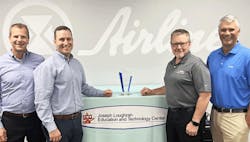 1660263786187 Photoofomronskennyheidelandpeterbrouwerwithairlinesmichaelschapoehlerandmar 1660263786187 Photoofomronskennyheidelandpeterbrouwerwithairlinesmichaelschapoehlerandmar