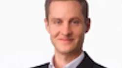 Erik-Color-White-Informal-Headshot-thumb