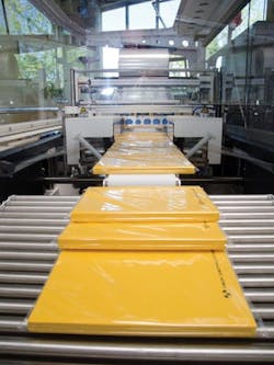 cd1204-coverstory2 cd1204-coverstory2