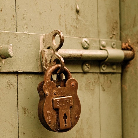 1660601775362 Cybersecuritylockoldfb