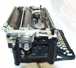 1660602855249 Cd1107 Typewriter 1660602855249 Cd1107 Typewriter