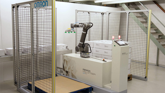 1663606560740 Cobotwithicsperformingincage