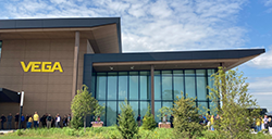 photo-of-the-outside-of-vegas-new-headquarters-building-in-ohio