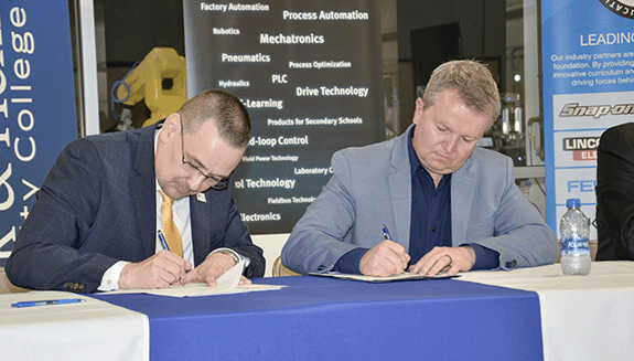 1663606772570 Drhodgesandtonyoransignmou