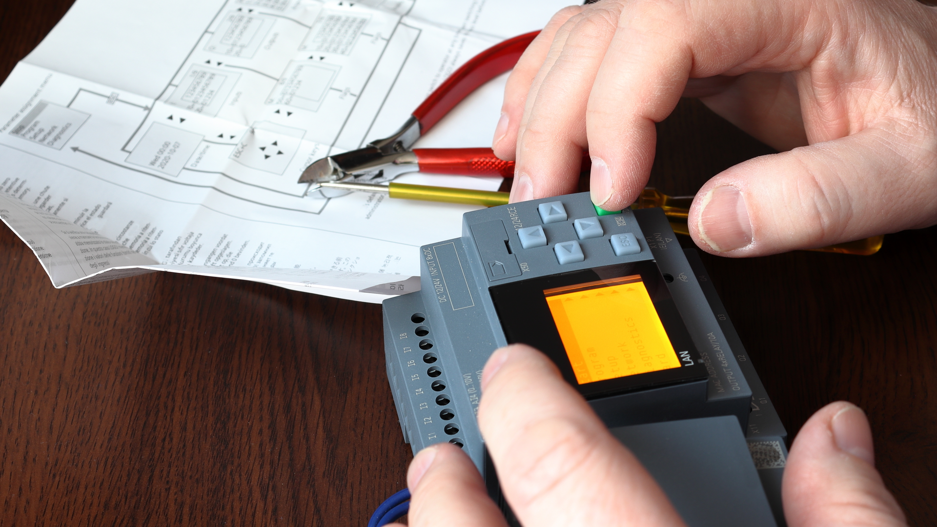 Shutterstock 2132781561 639a567760f61