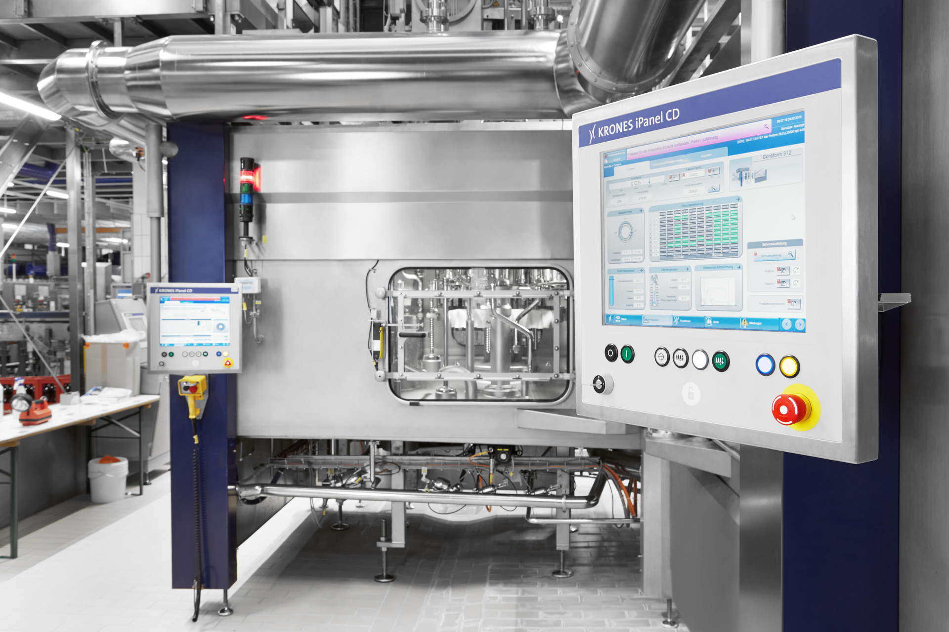Figure 4: HMIs on swivel arm can be easily moved into different positions, allowing operators to adjust the screen to a preferred working position.