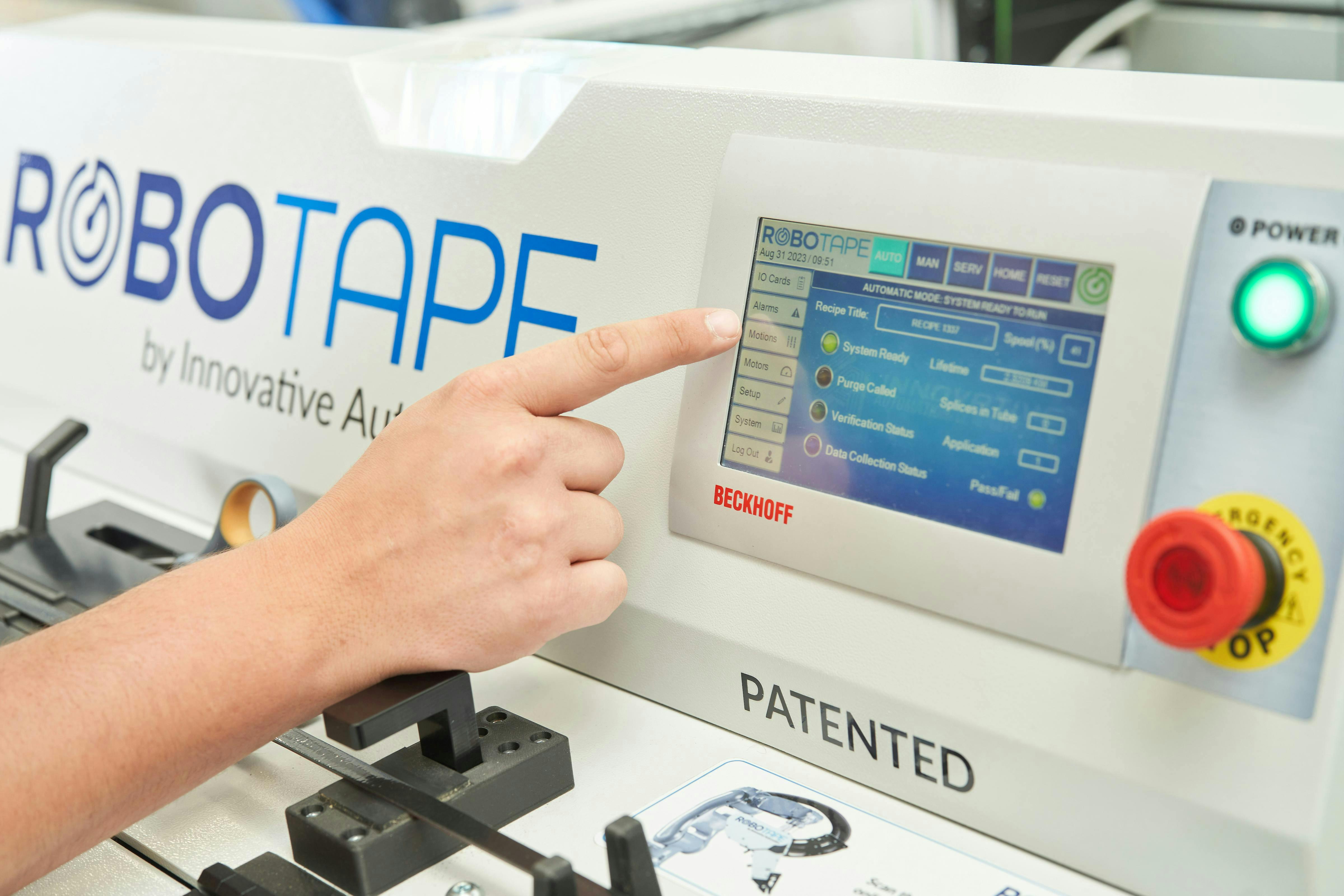 Figure 6: The machine control and an intuitive operator interface can be used to pull up recipes and for toggling functions. Figure 6: The machine control and an intuitive operator interface can be used to pull up recipes and for toggling functions.