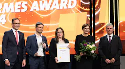 Dr. Jochen Köckler, CEO, Deutsche Messe (from left), Timo Gessmann, CTO, Schunk, Kristina I. Schunk, CEO, Schunk, Bettina Stark-Watzinger, Germany’s Minister of Education and Research, and Prof. Dr.-Ing. Holger Hanselka, president of the Fraunhofer-Gesellschaft, chairman of the jury of the Hermes Award, acknowledge Schunk’s 2D Grasping Kit as the 2024 winner of the award.