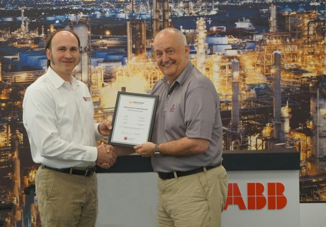 Sean Vincent, FCG director of technology programs, and Dr. Peter Bradley, ABB sales director Americas for instrumentation, during the certificate handover ceremony at ABB’s US facility in Houston/Texas