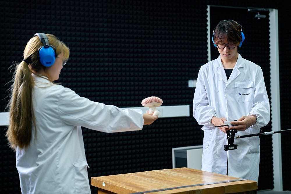 Figure 2: The region’s production of technologies such as photovoltaics, electric vehicles and electronic products will be accompanied by increased demand for testing services, which TÜV Rheinland's new laboratory site will be able to provide.
