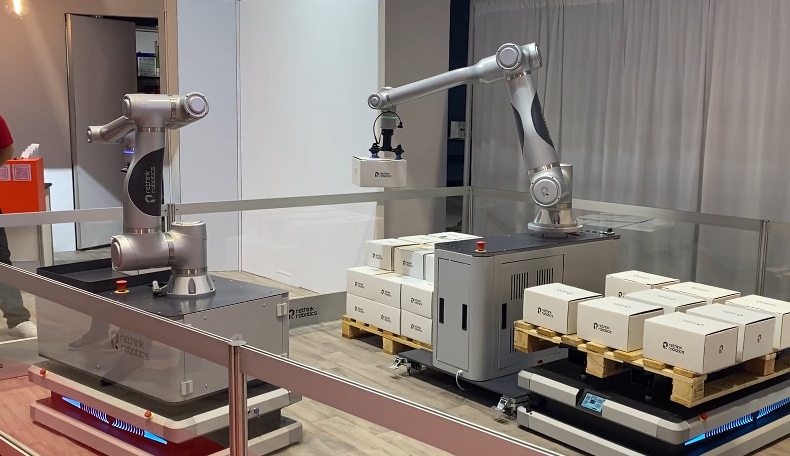 66e1b677492640942eaac6b9 Reacher Riser