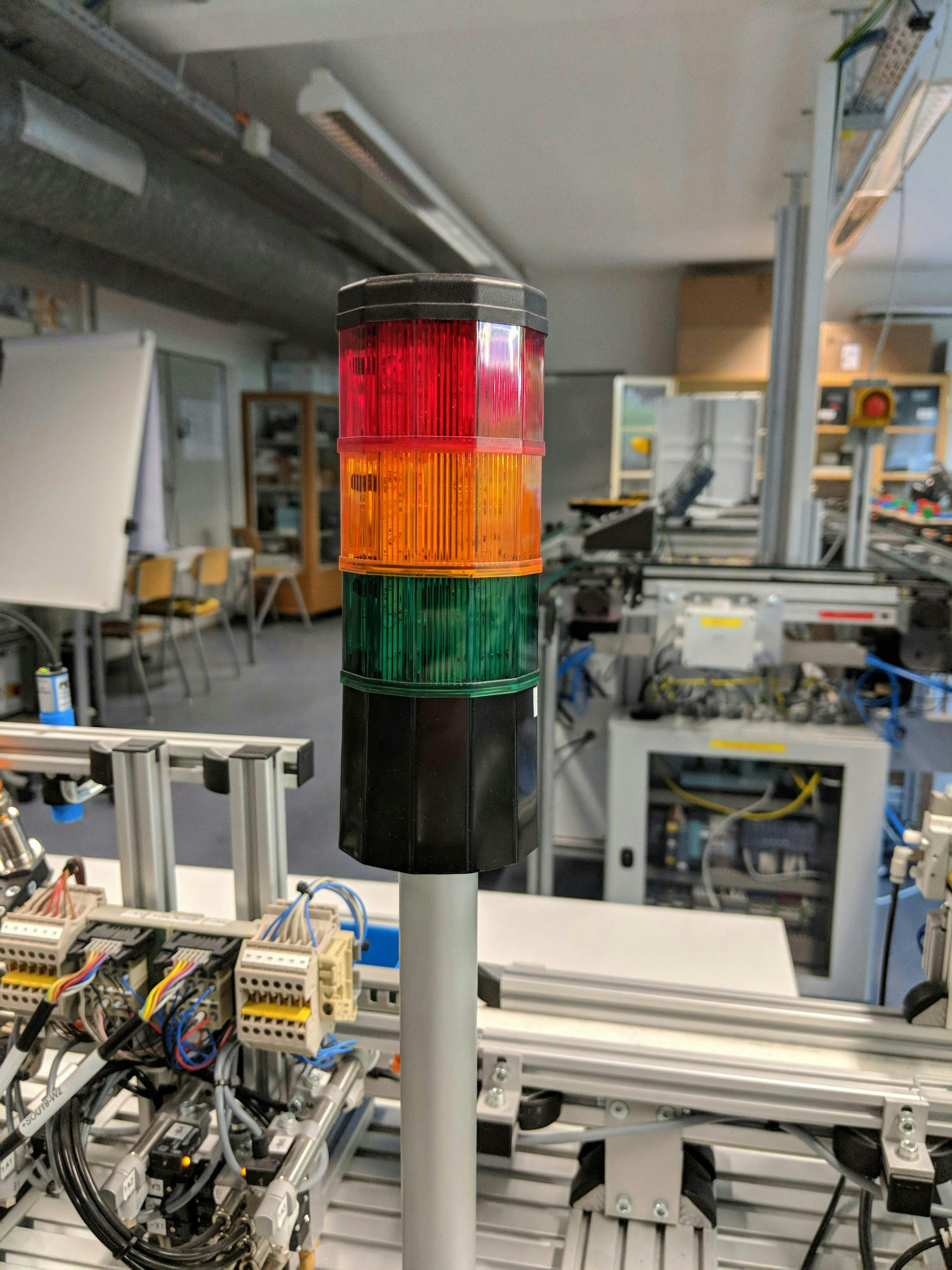 Figure 2: Simplifying the color schemes on stacklights, using universally recognized colors, such as red for stop, green for go and yellow for caution, can reduce confusion, improve safety and ensure that all operators can effectively manage machinery.