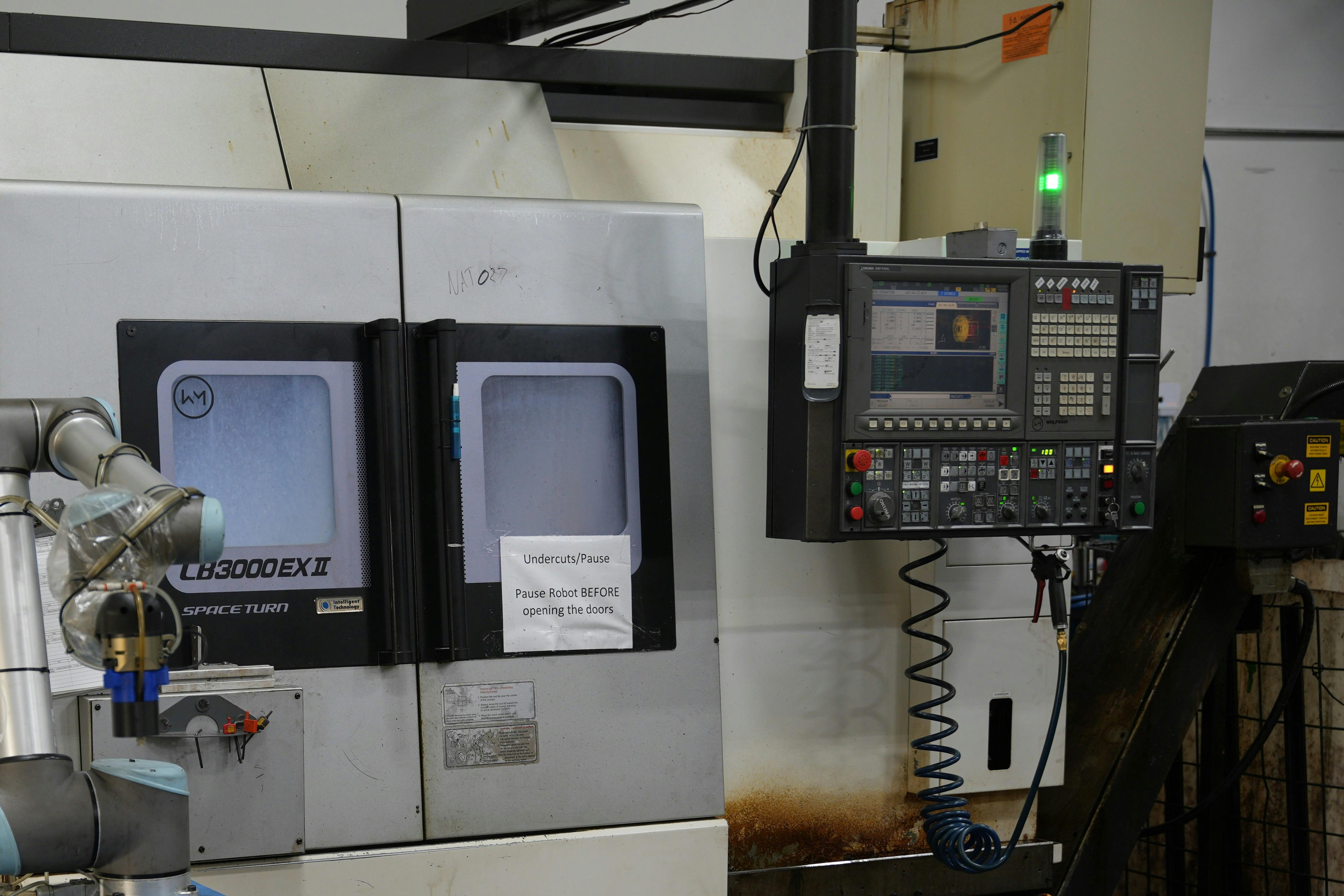 Figure 8: You can define the colors and segment size to display critical machine and equipment status.