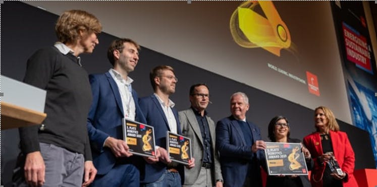 67b6096b5ebedb4b5f0af7af Mari