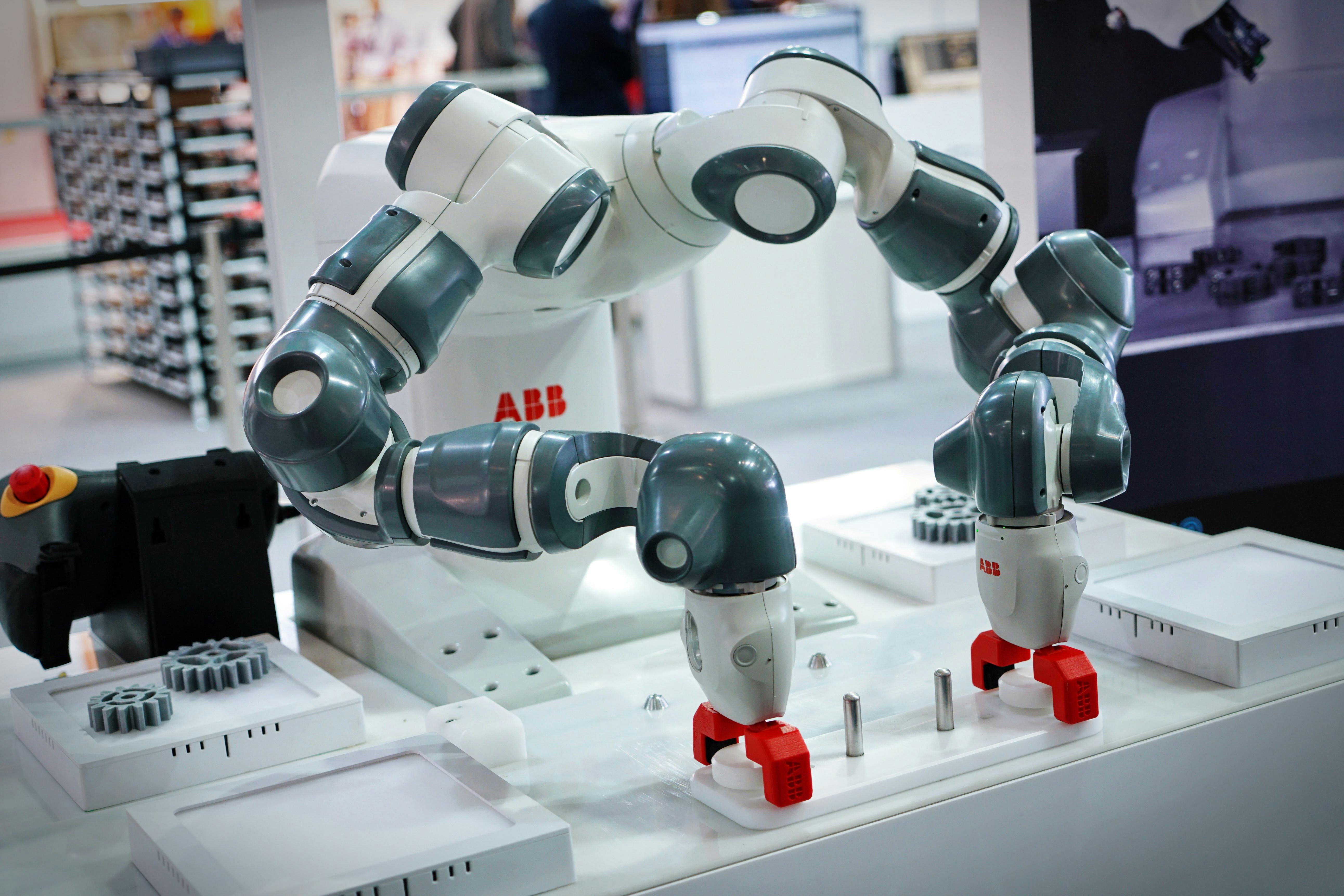 The robot YuMi, The world's first truly collaborative two-arm robot