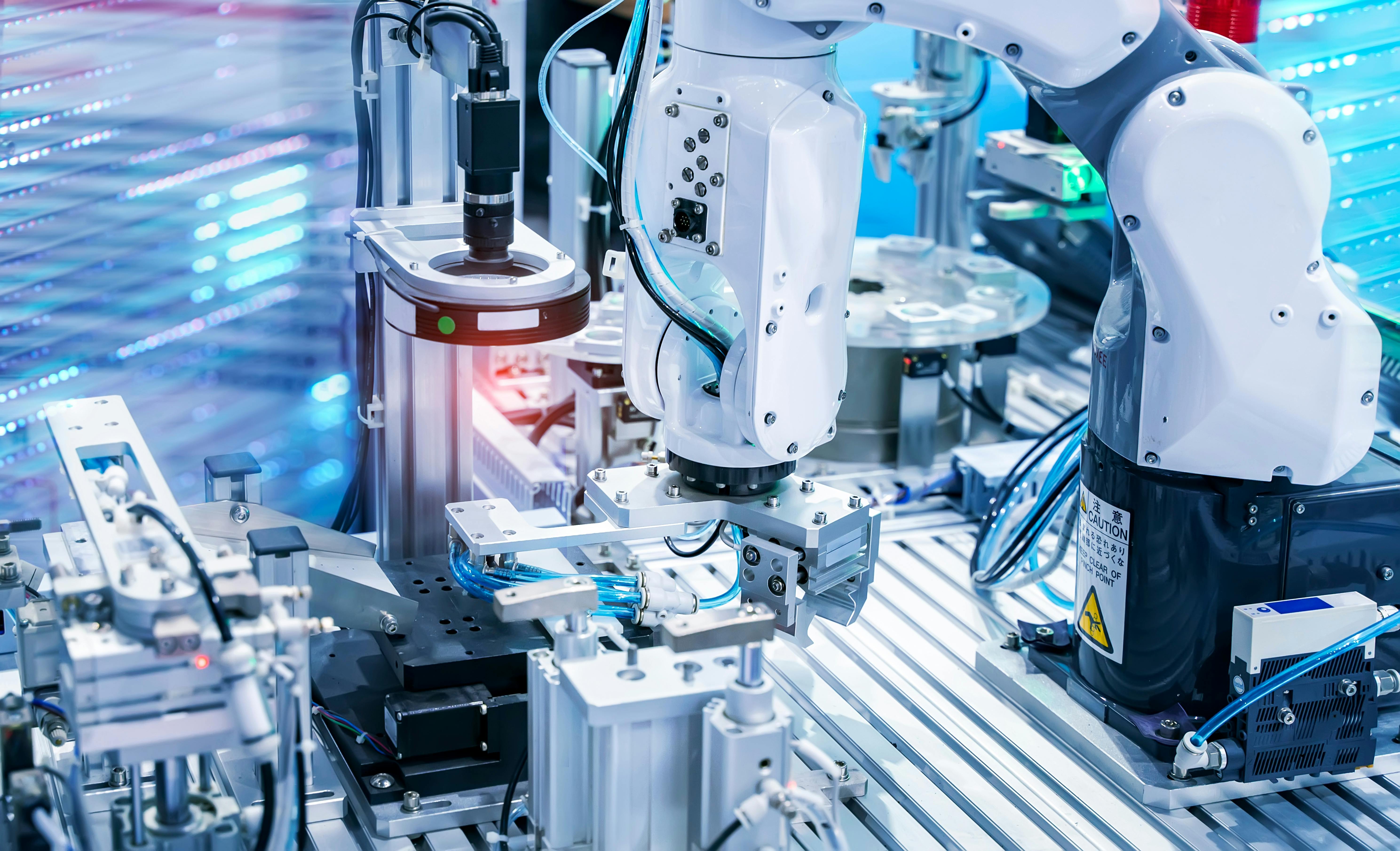 Robot vision sensor camera system, intelligent factory, manufacturing industry and technology of Industry 4.0