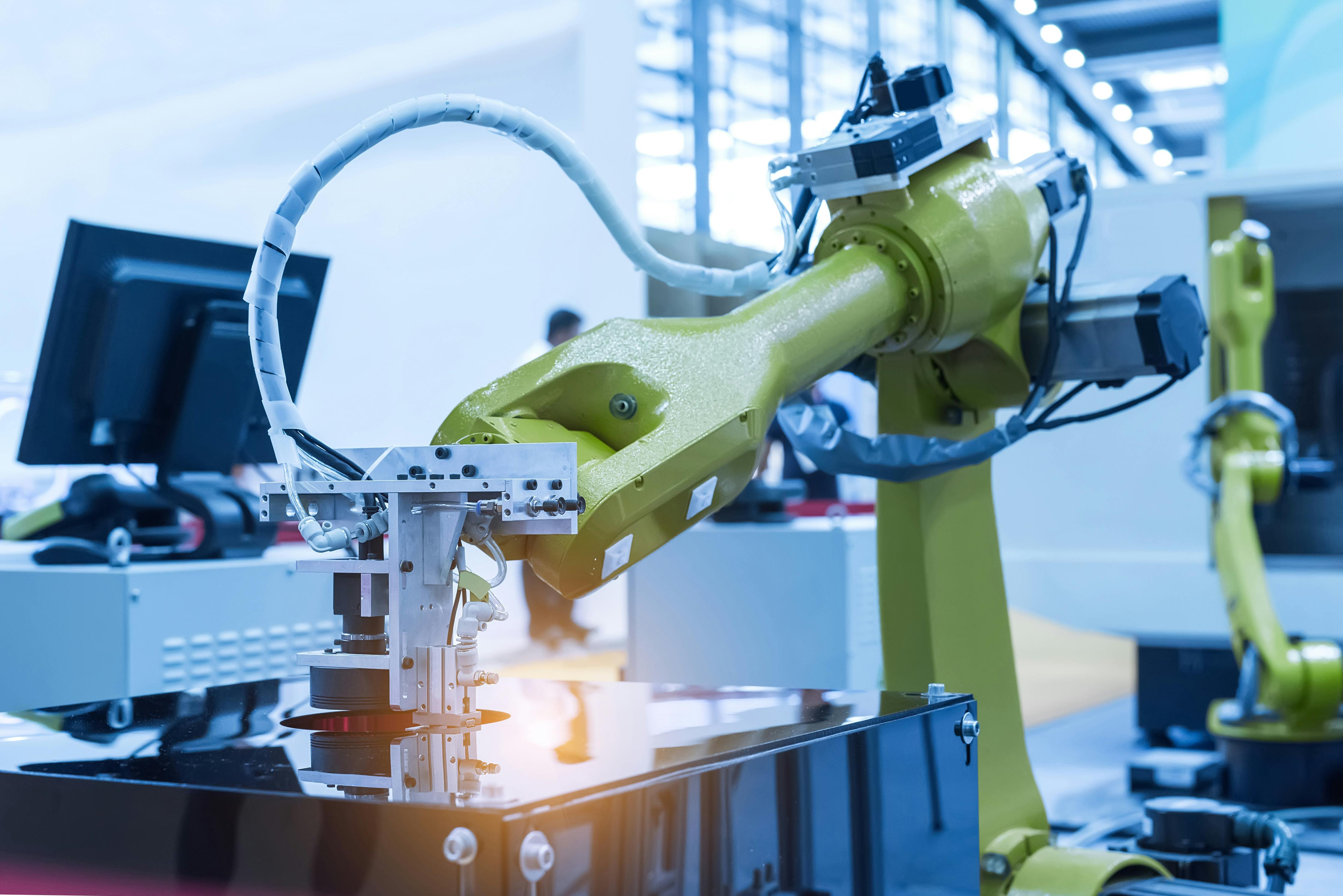 Robotic machine vision system in factory