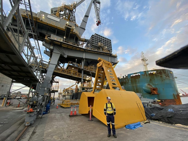 Bucket to man scale from Motion Industries