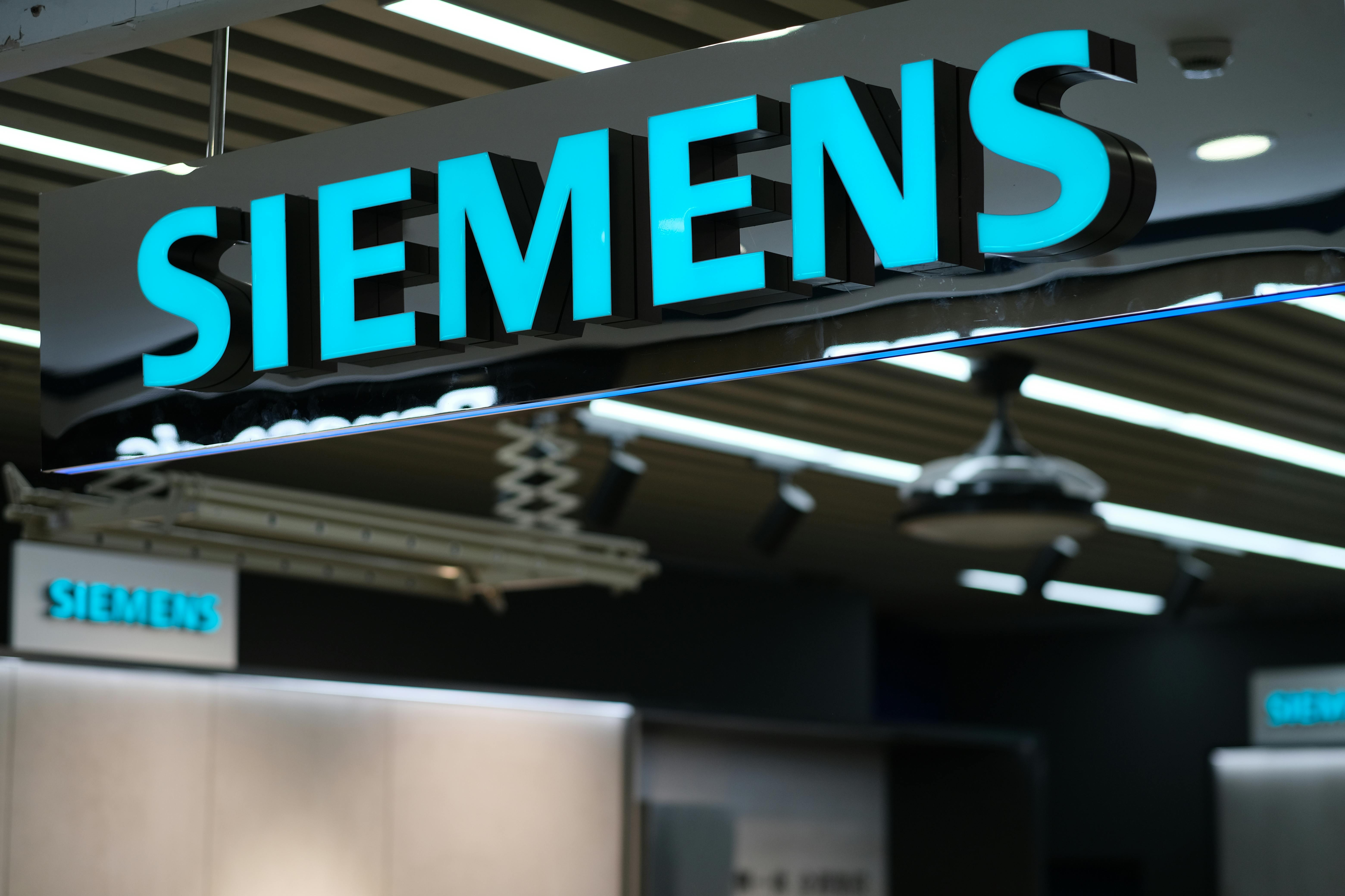 Close up SIEMENS brand logo sign in store.