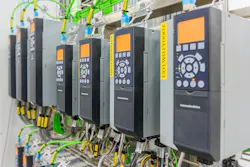 Figure 1: Today’s variable frequency drives offer advanced control methods that significantly narrow the performance gap between servos and induction motors. Figure 1: Today’s variable frequency drives offer advanced control methods that significantly narrow the performance gap between servos and induction motors.